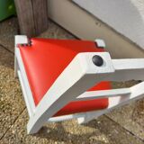 Chaise enfant skaï rouge restaurée