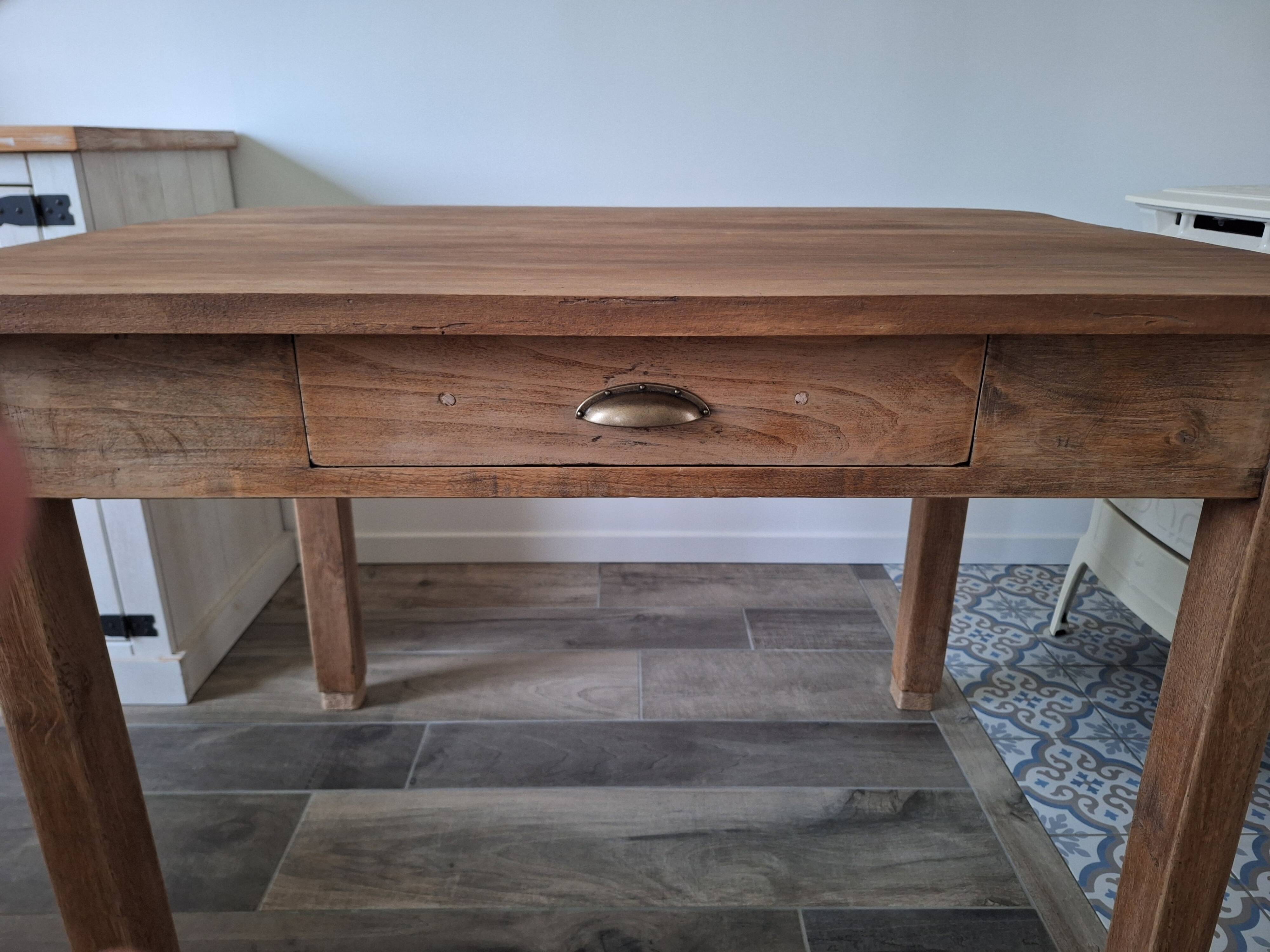 Desk / Antique oak table