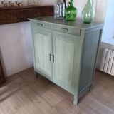 Green Parisian buffet