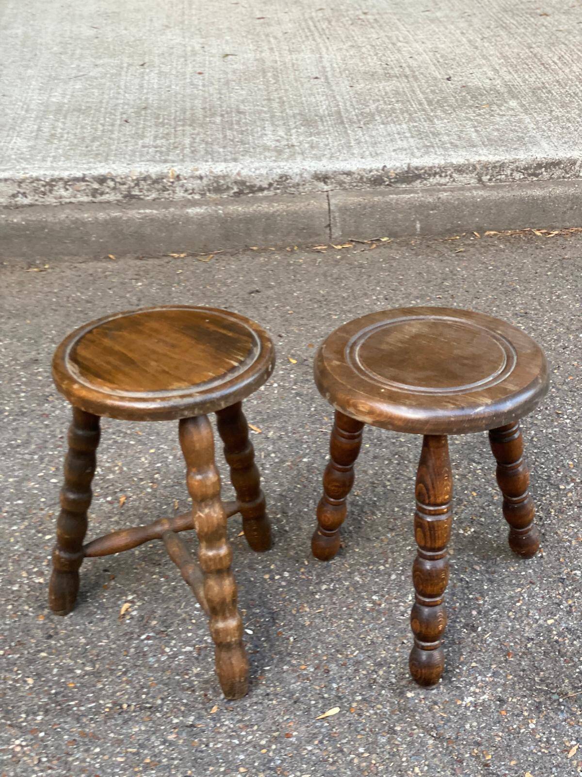 2 tripod stools in turned solid wood, Charles Dudouyt style, 1960.