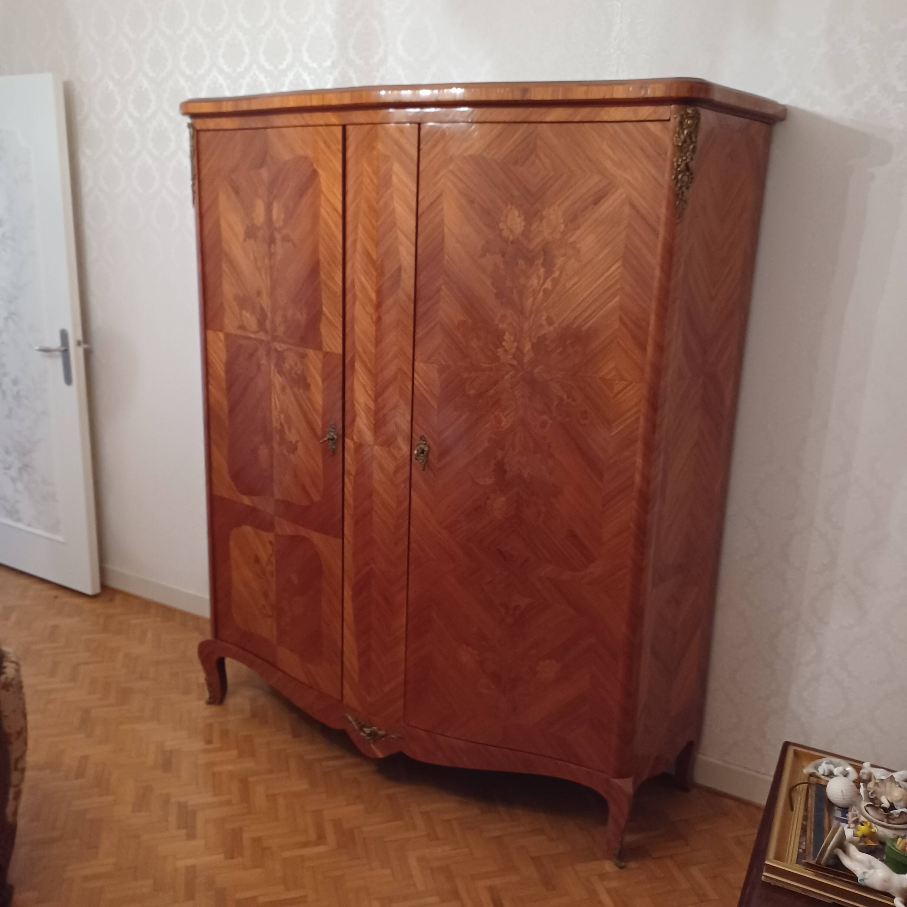 Armoire