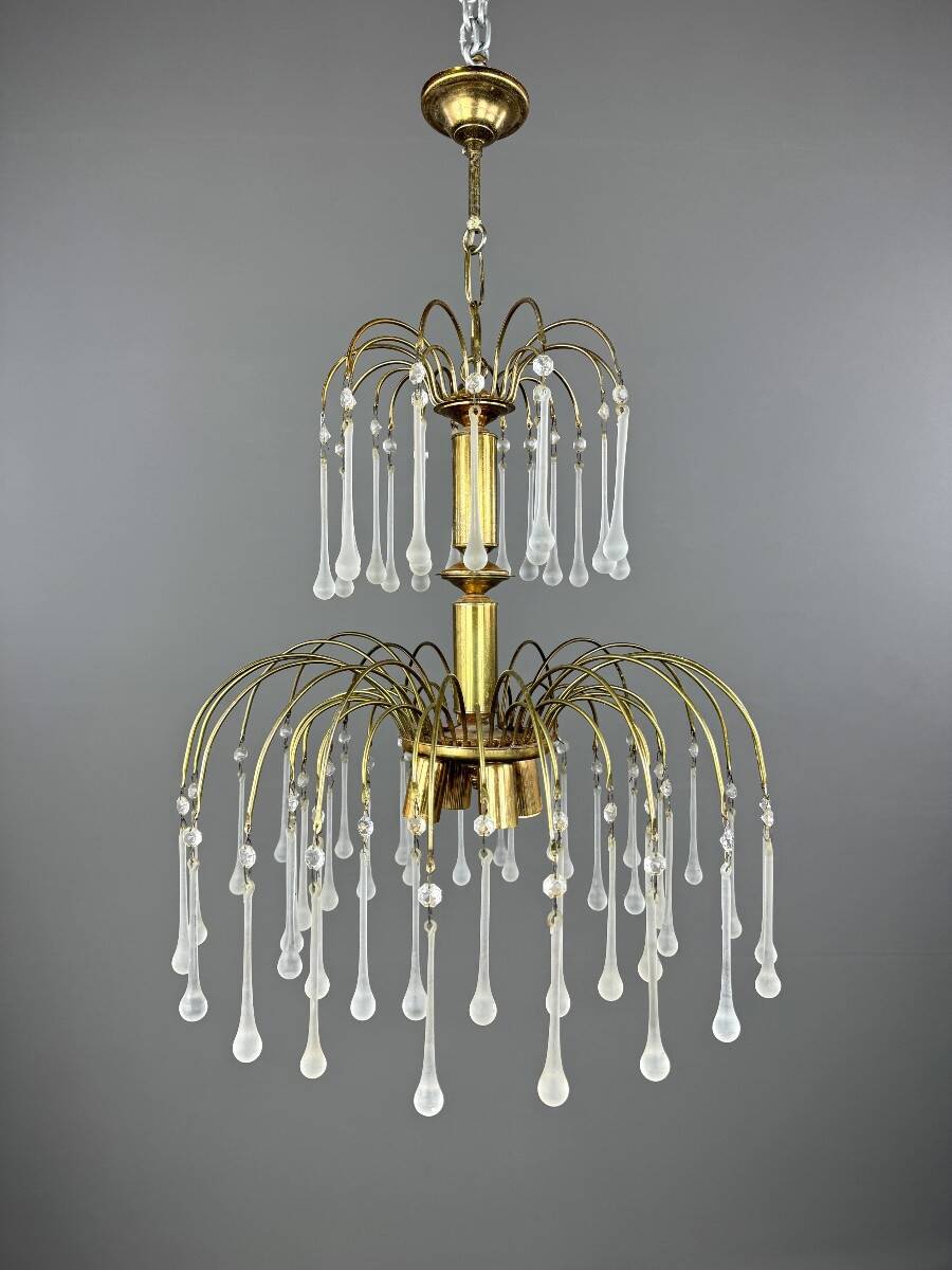 Lustre en laiton doré et pampilles de verre, XXe siècle