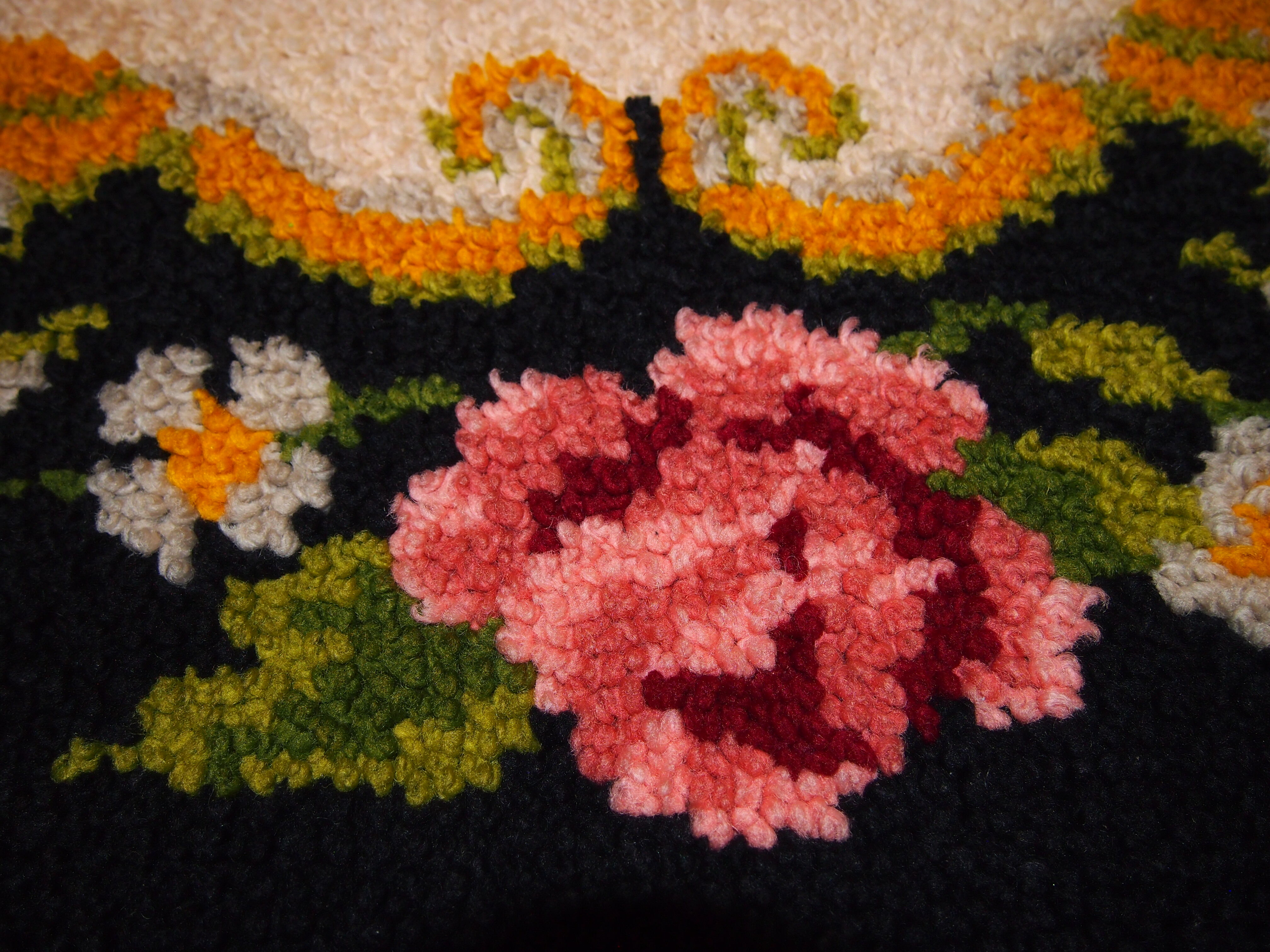 Wool round carpet, 150cm
