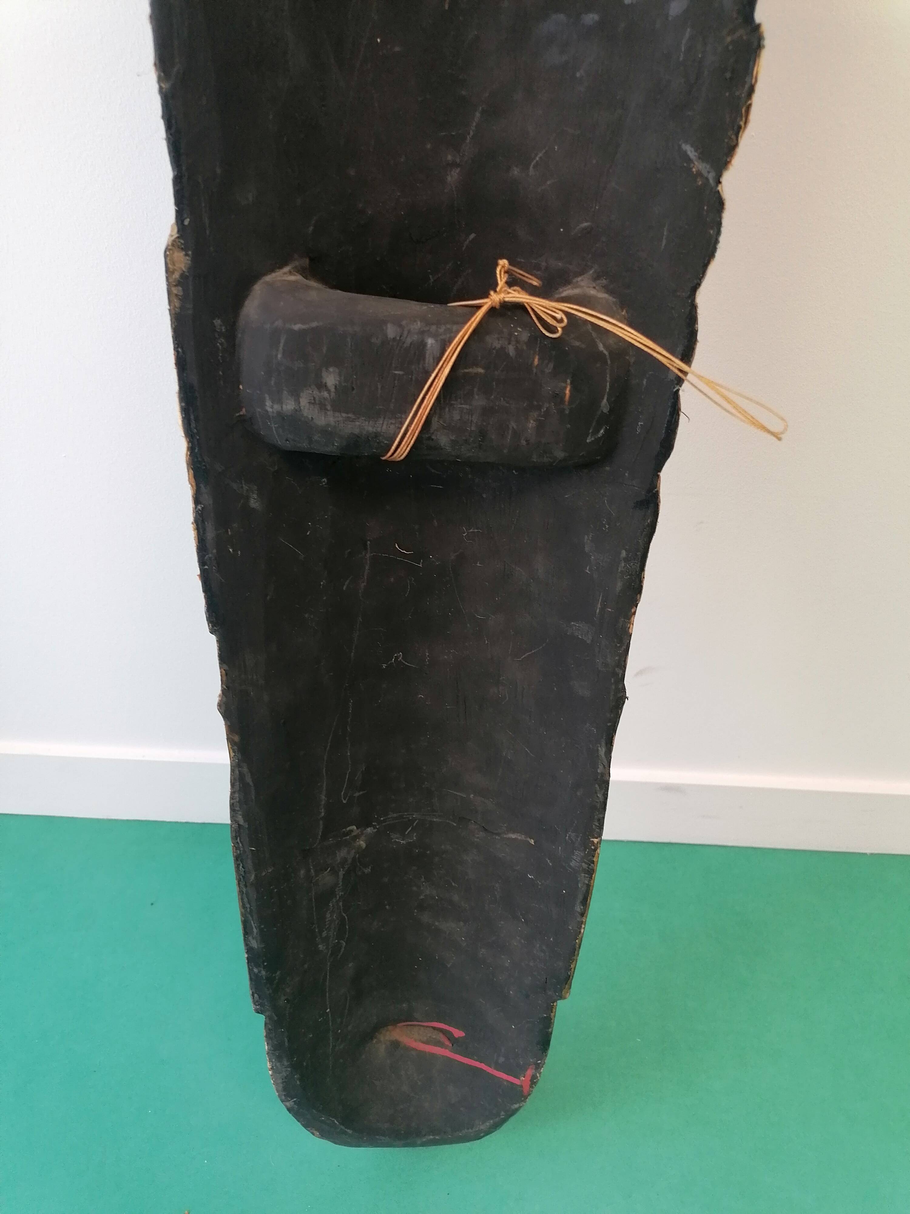 Ethnic wall mask carved wood and printed fabric – 101 cm