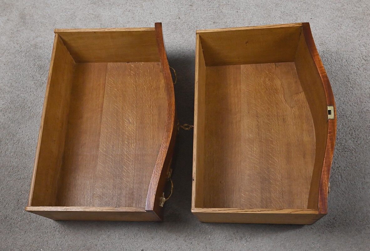 Small marquetry chest of drawers, Louis XV style – early 20th century