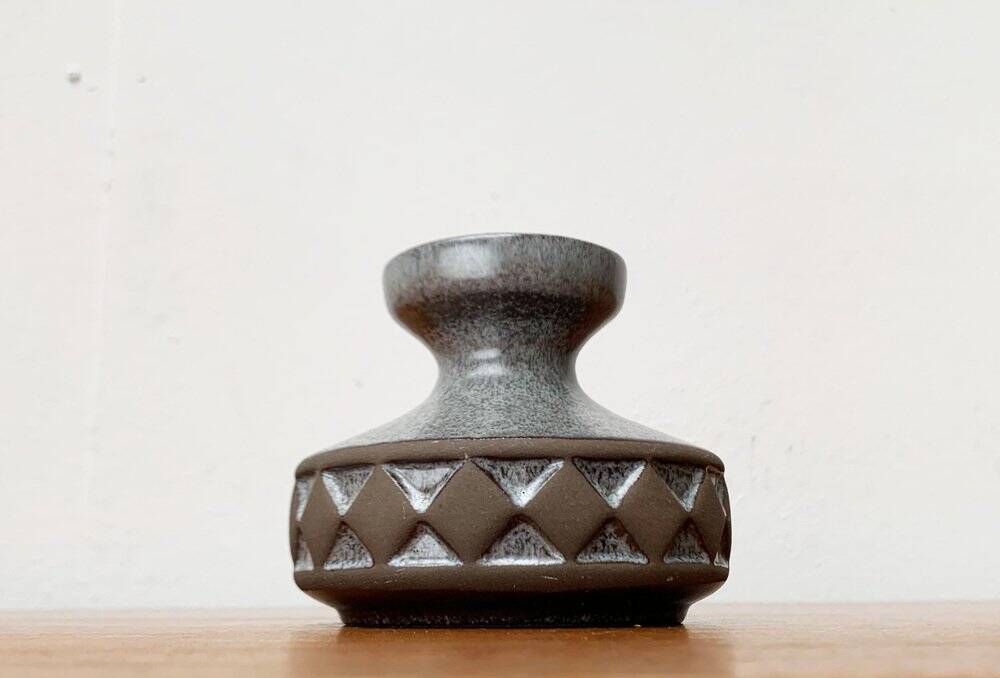 Danish studio pottery vase by Frank Keramik, mid-century, 1960s.