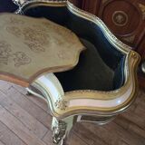 Rare Venetian jardinière in Louis XV style, made of lacquered and gilded wood.