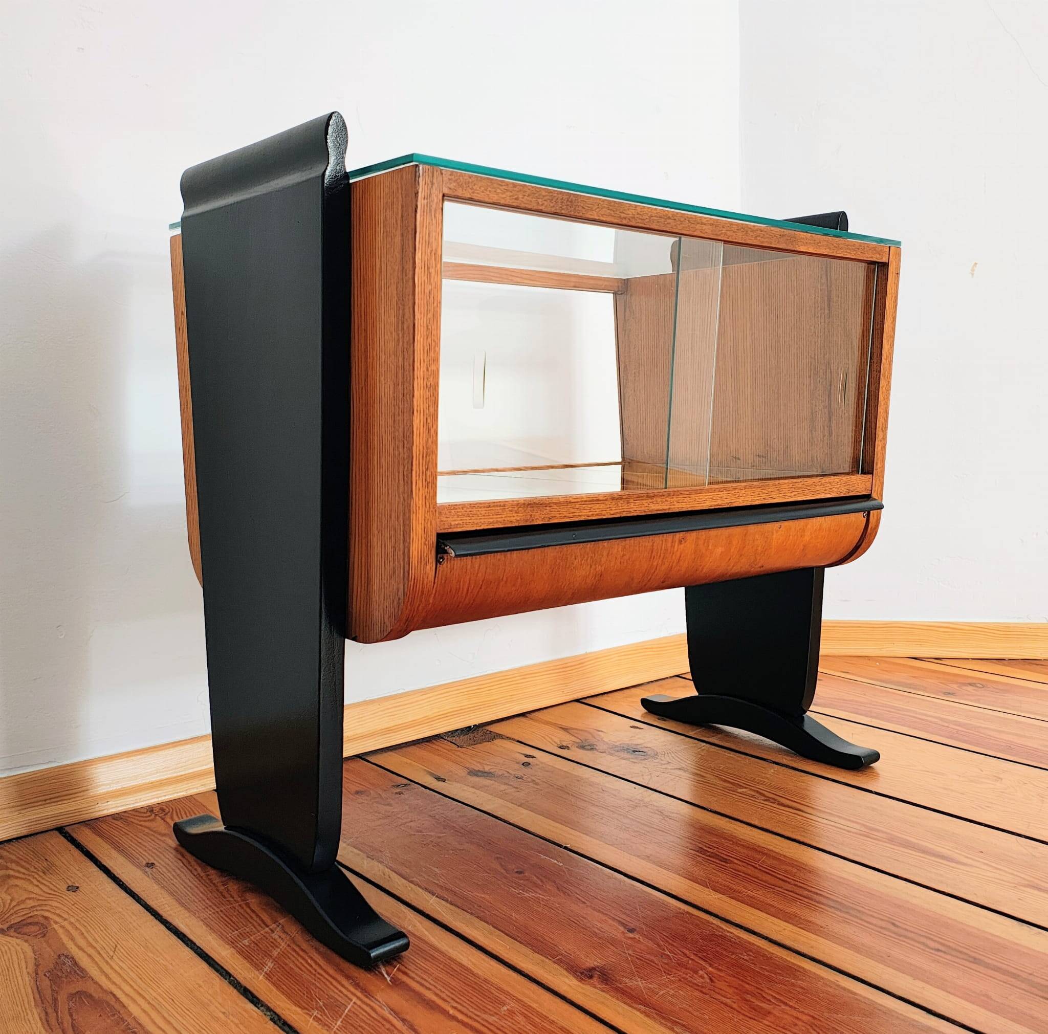 Czechoslovakian Trolley Bar by Jindřich Halabala for Up Závody, 1930s