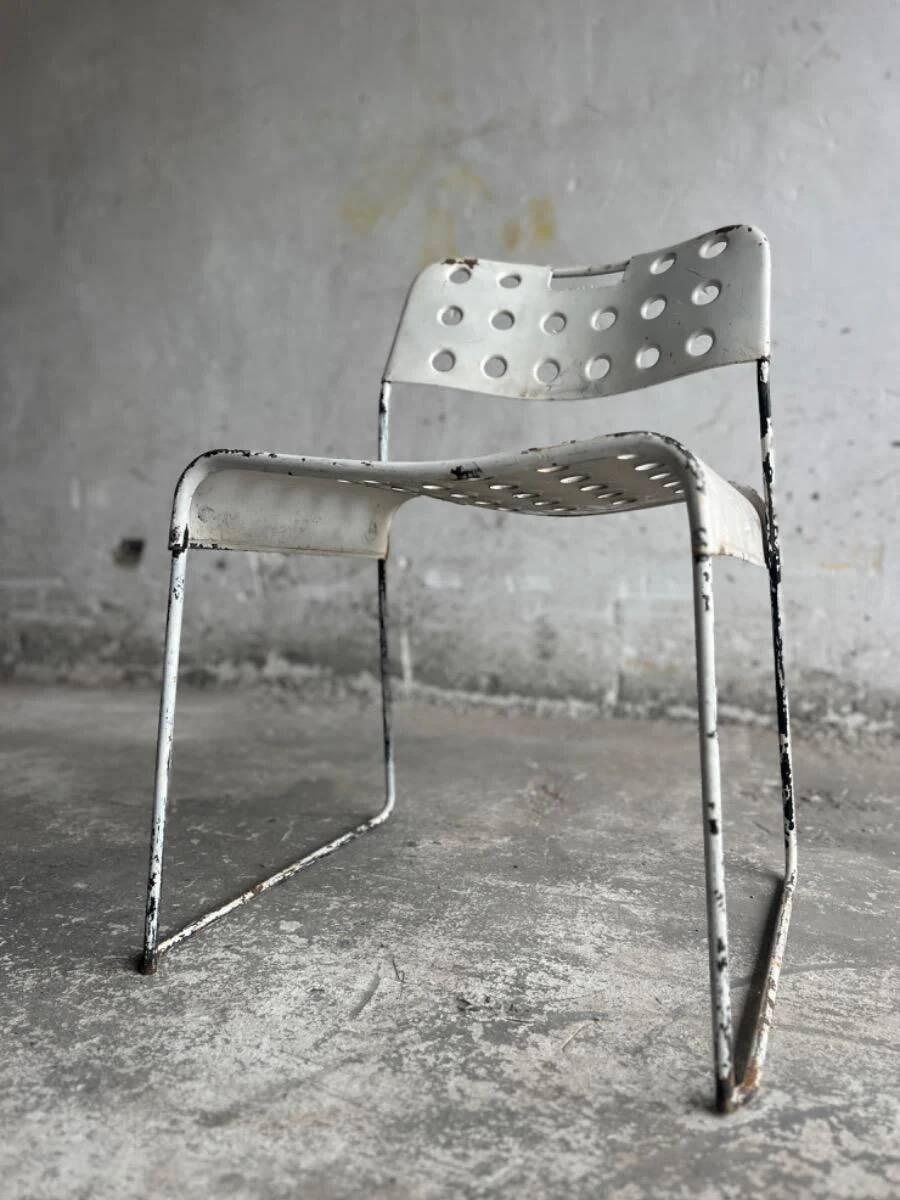 White Lacquered Steel Omstak Chair by Rodney Kinsman for Bieffeplast (1971) Industrial Sled Base