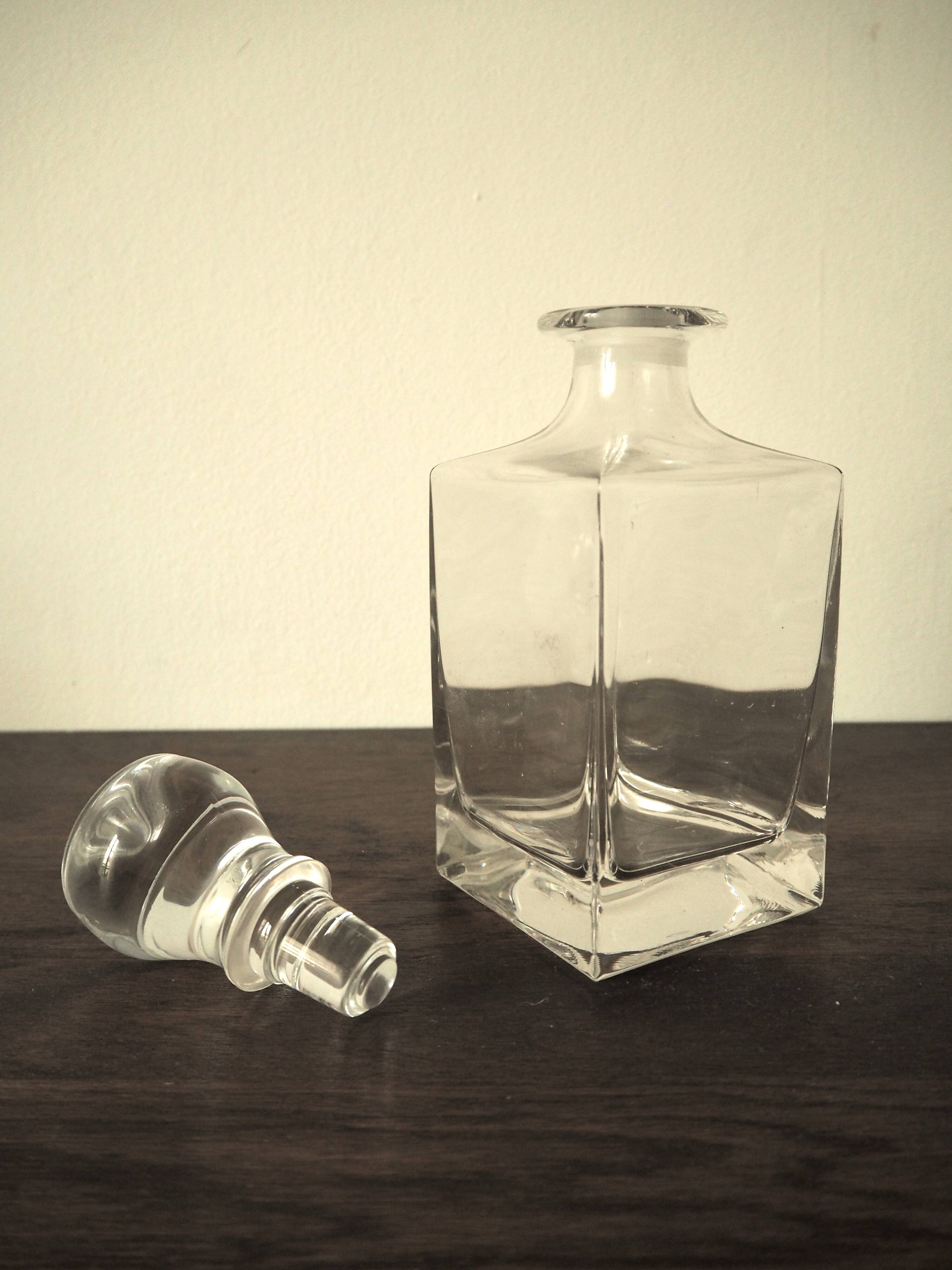 Carafe à whisky en verre lisse
