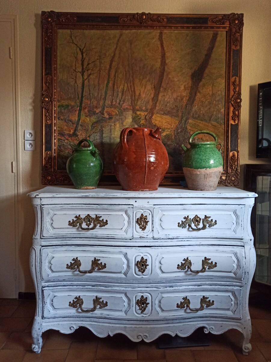 18th Century Louis XV Curved Chest of Drawers
