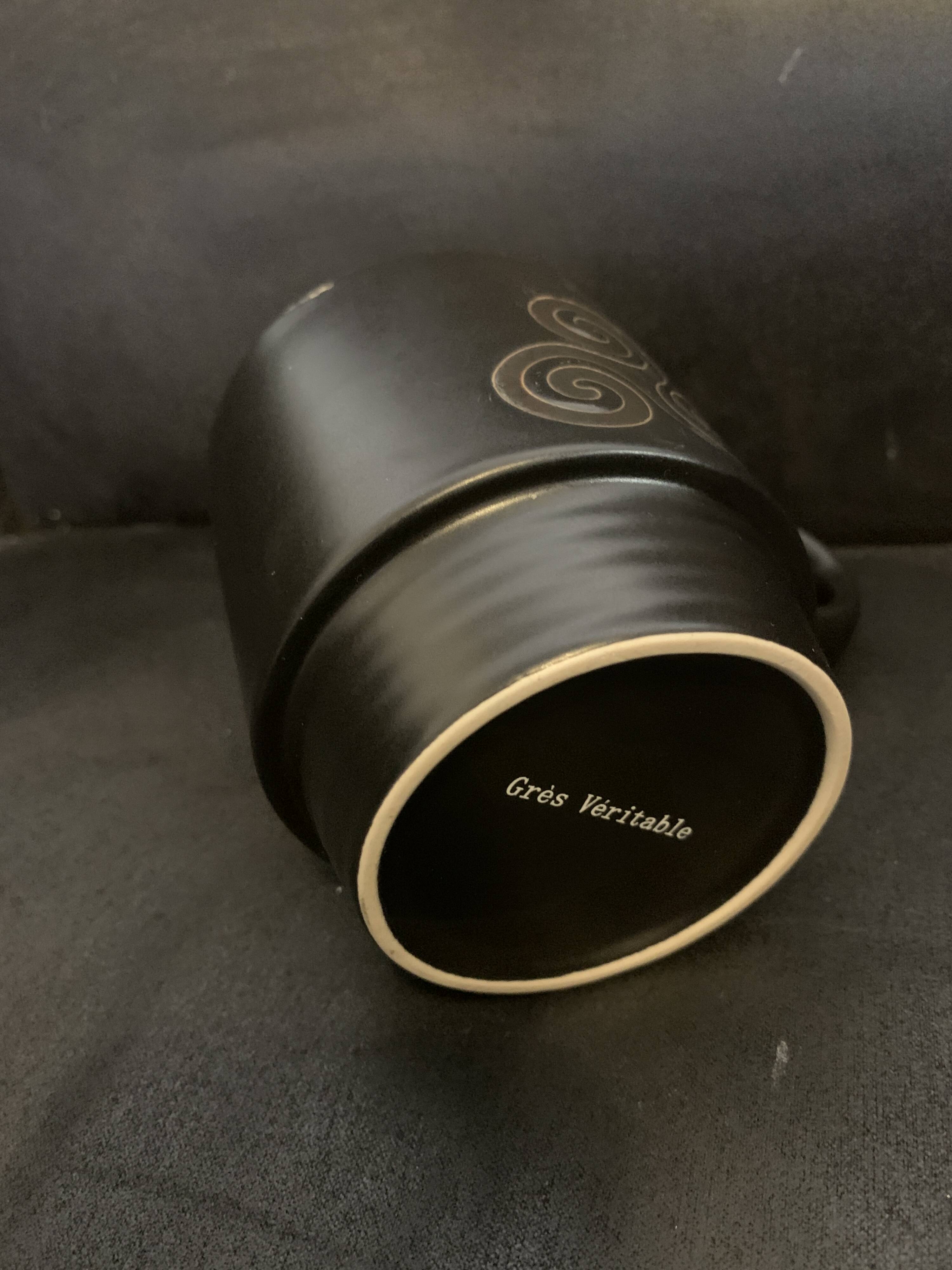 Brittany cup triske decor 9cm triskell decoration France stoneware coffee mug