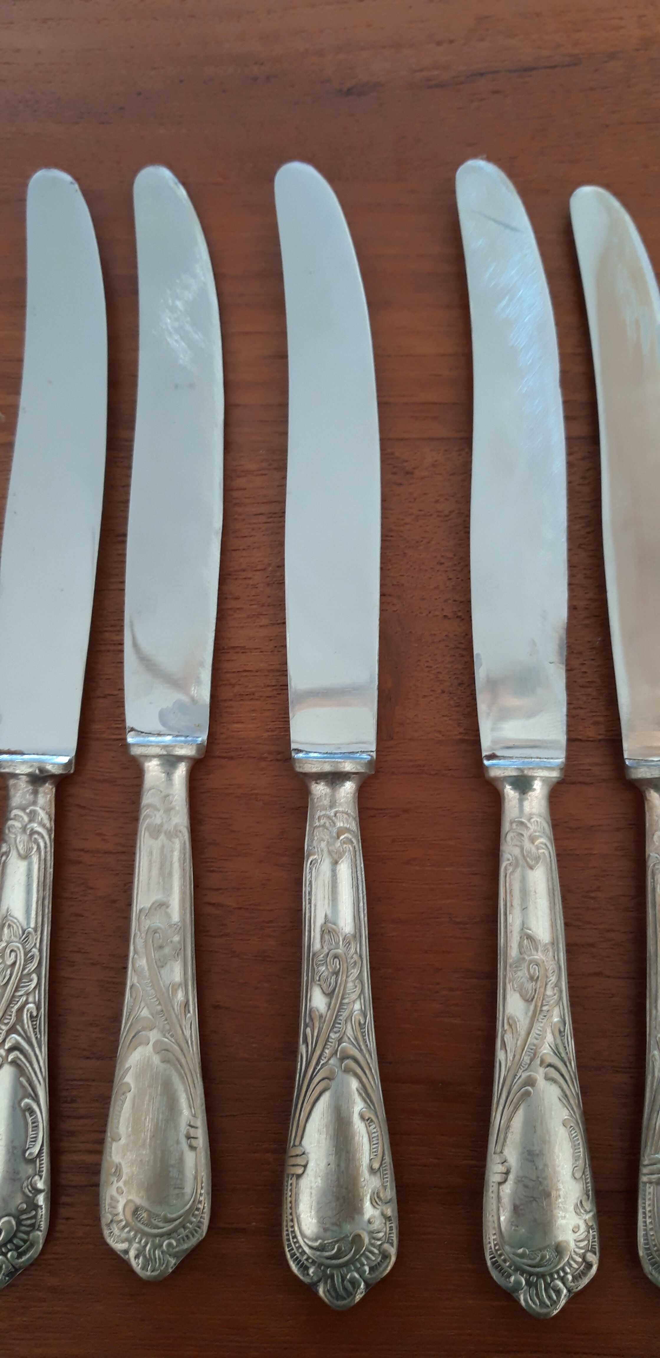 Set of silvered metal cutlery 1/1000th