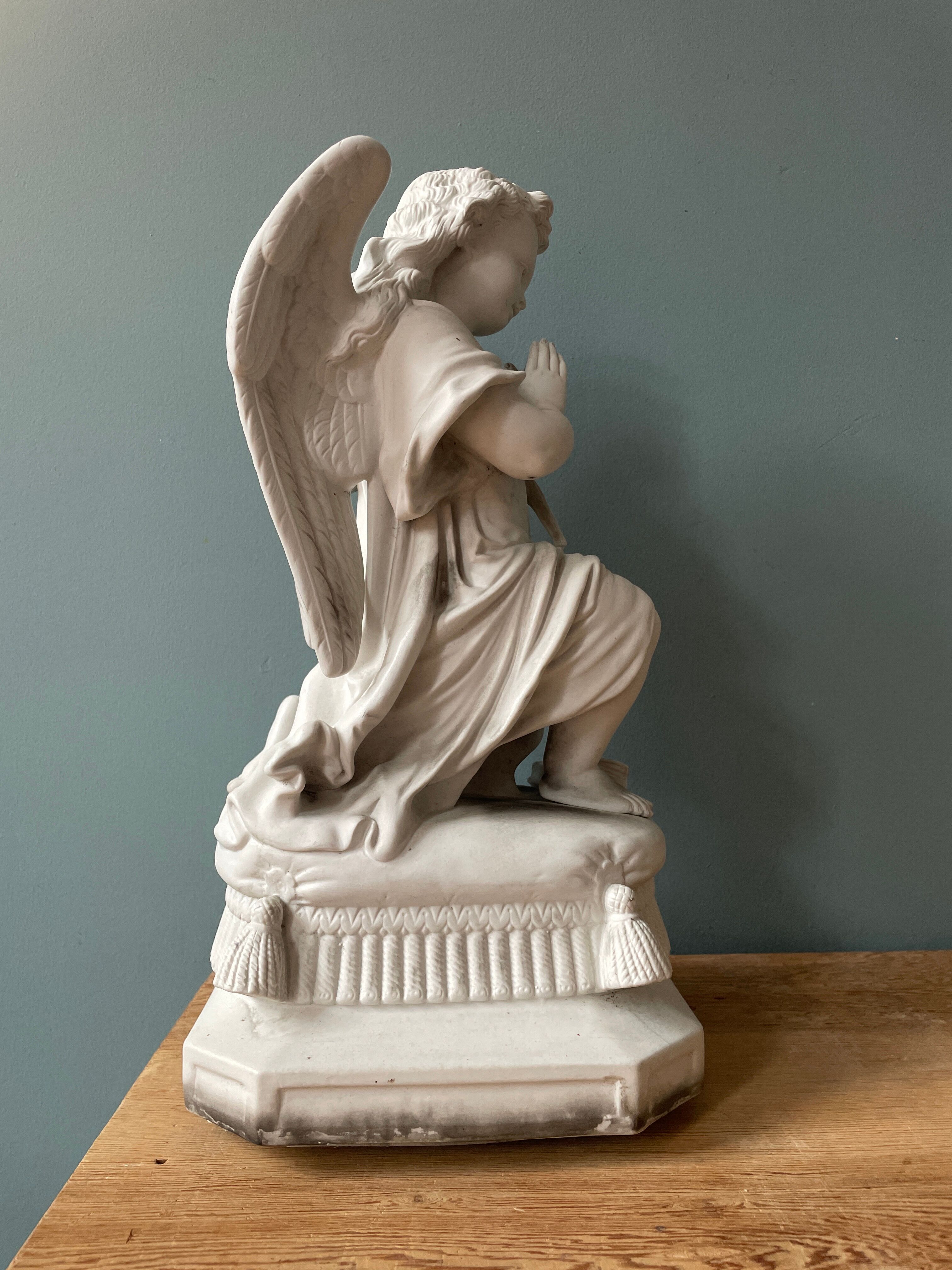 Angelot biscuit of the nineteenth signed
