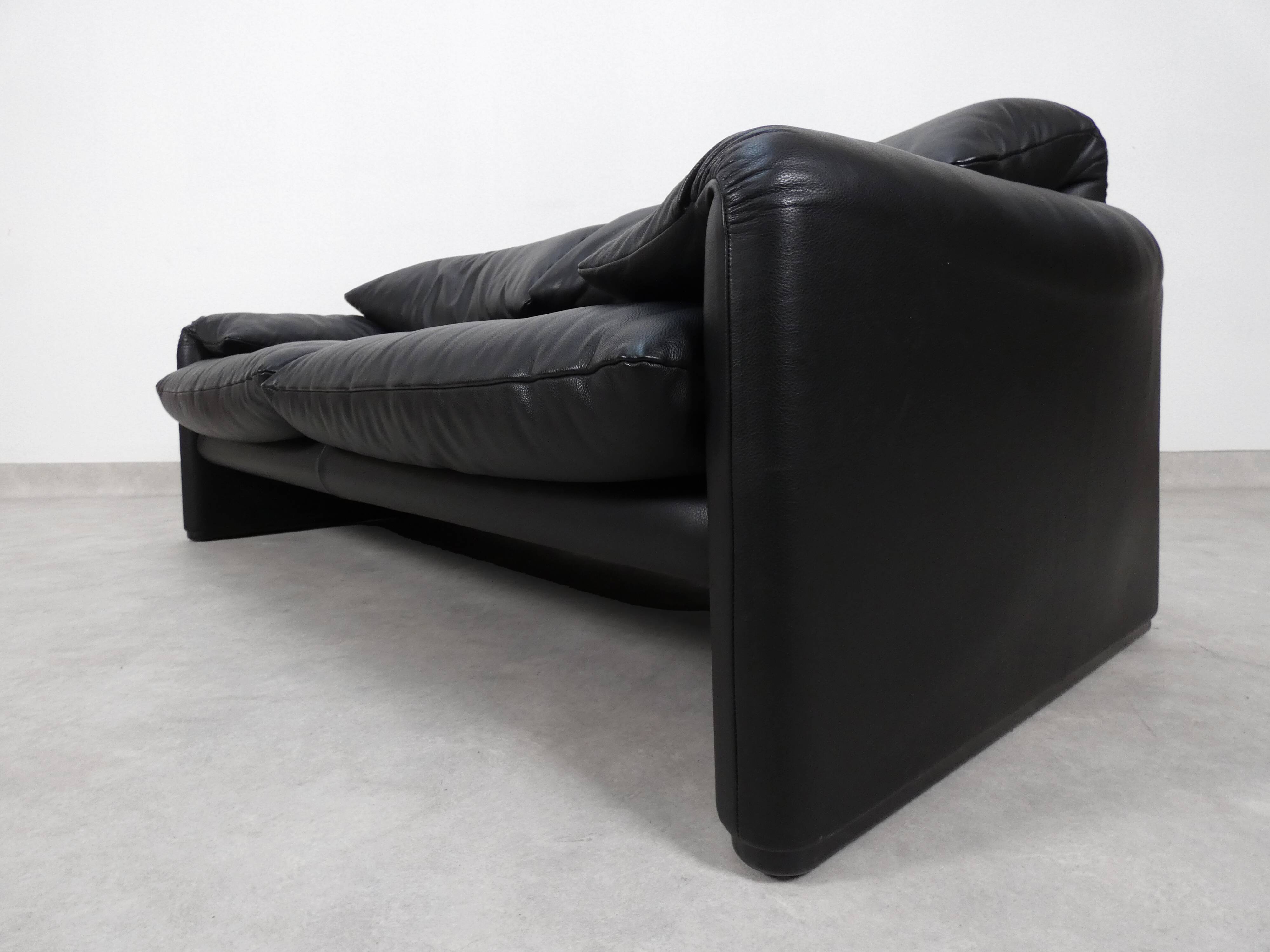 Ensemble de 2 canapés Cassina Maralunga 2,5 places - cuir noir