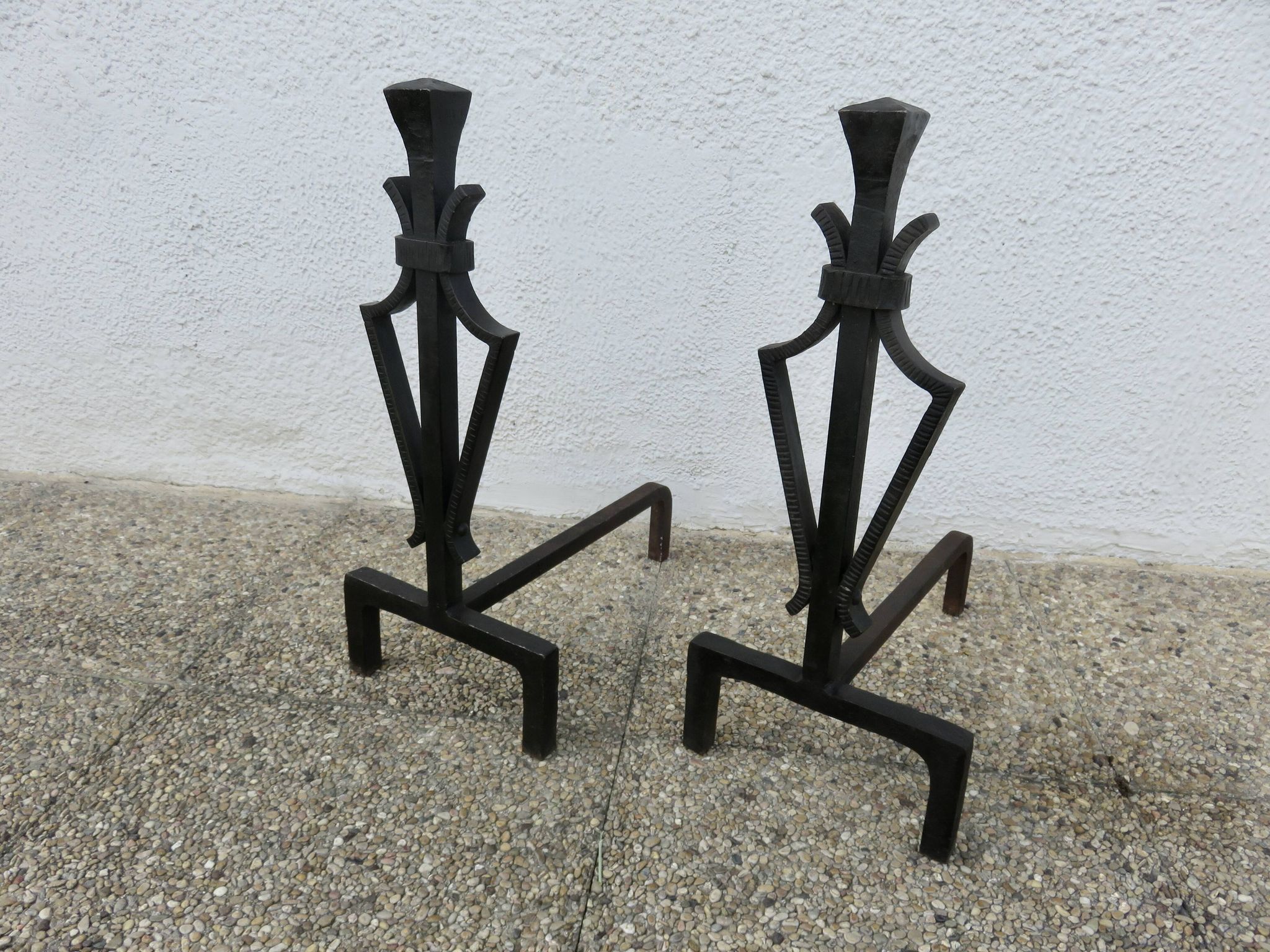 Wrought iron hammered gates in the style of Subes or Poillerat, 1950s.