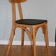 2 chaises Jurasiège hêtre clair skaï noir