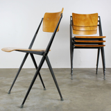 Chaises Pyramid vintage par Wim Rietveld pour Ahrend de Cirkel