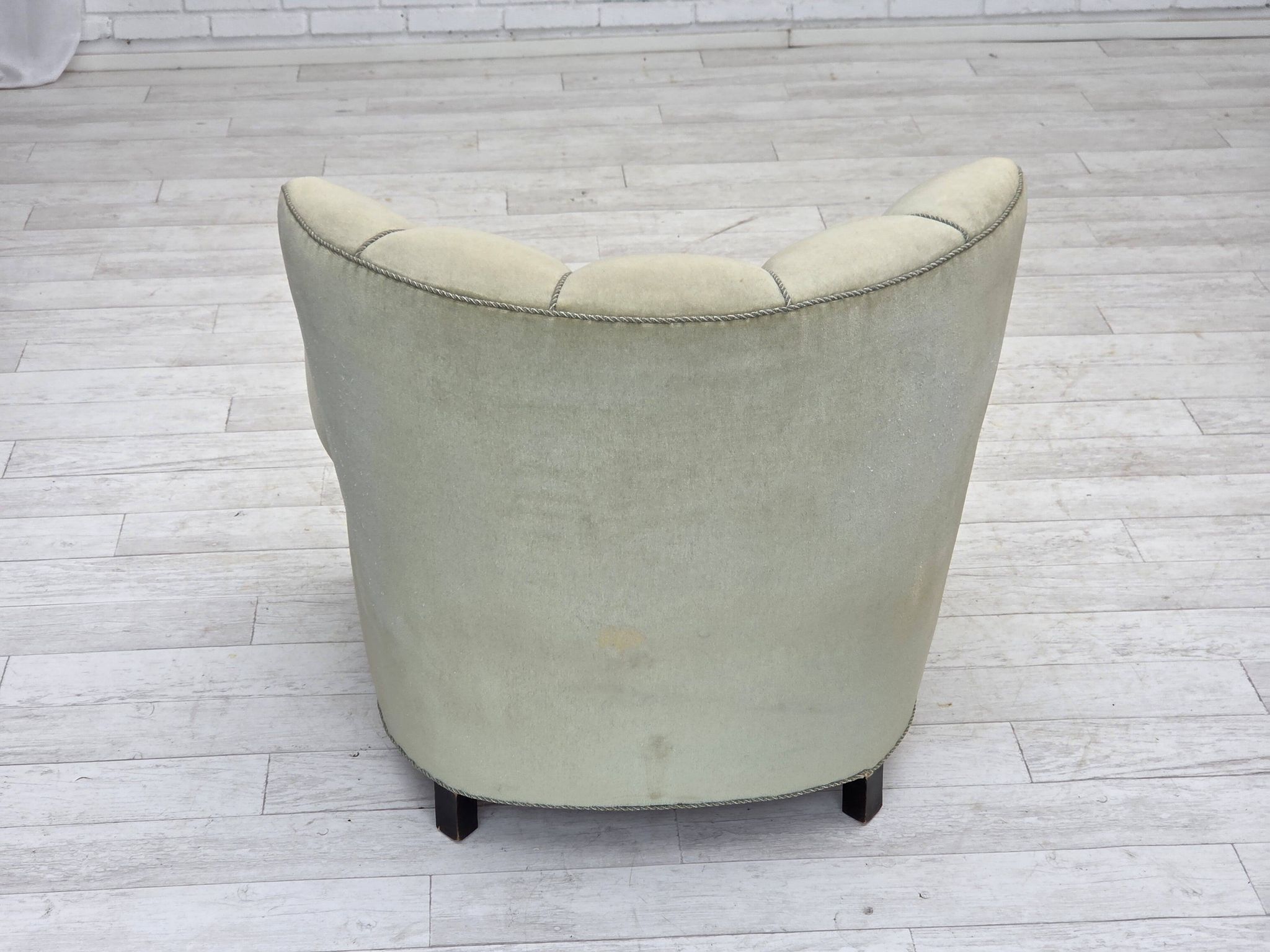 Fauteuil relax danois des années 1970, velours d'ameublement vert clair