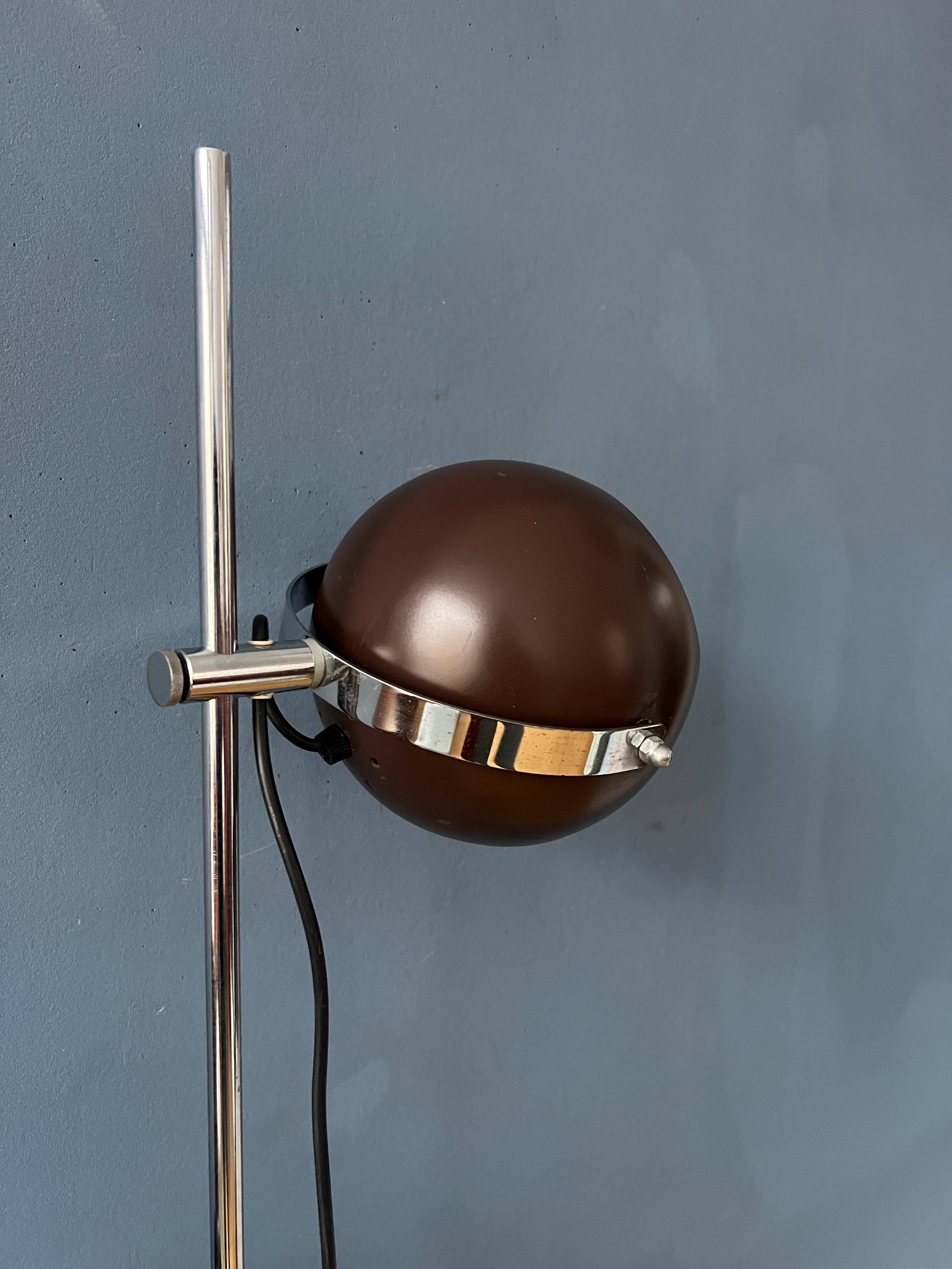 Space Age Mid-Century "eyeball" brown floor lamp