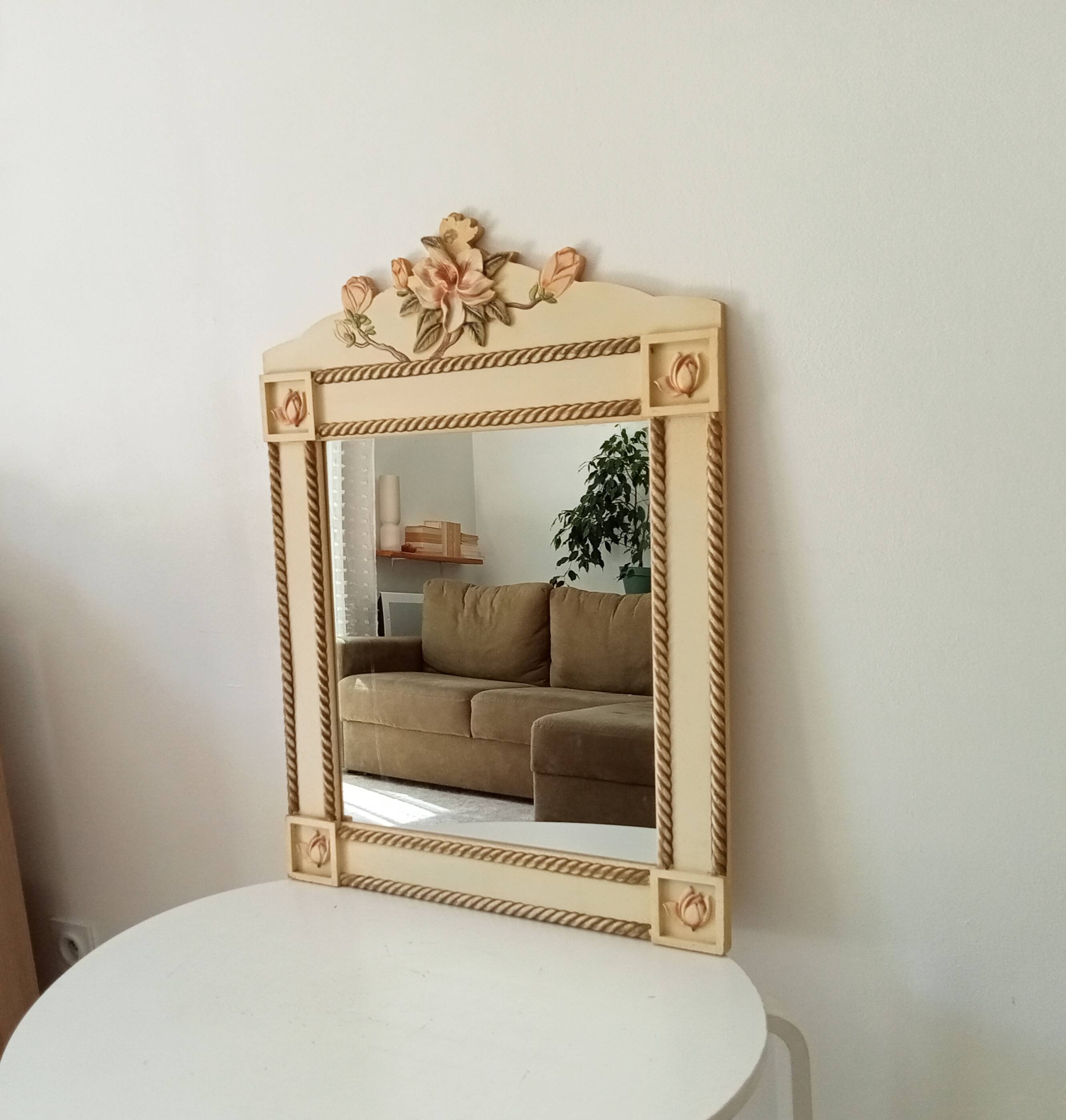 Vintage bohemian mirror from the 80s in carved wood.