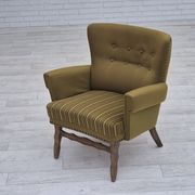 1970s, Danish lounge chair, original green furniture wool, oak wood.