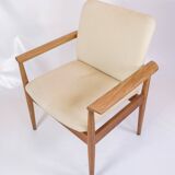 Set Of 2 Diplomat Chairs Made In Teak & Light Wool Fabric By Finn Juhl From 1960s