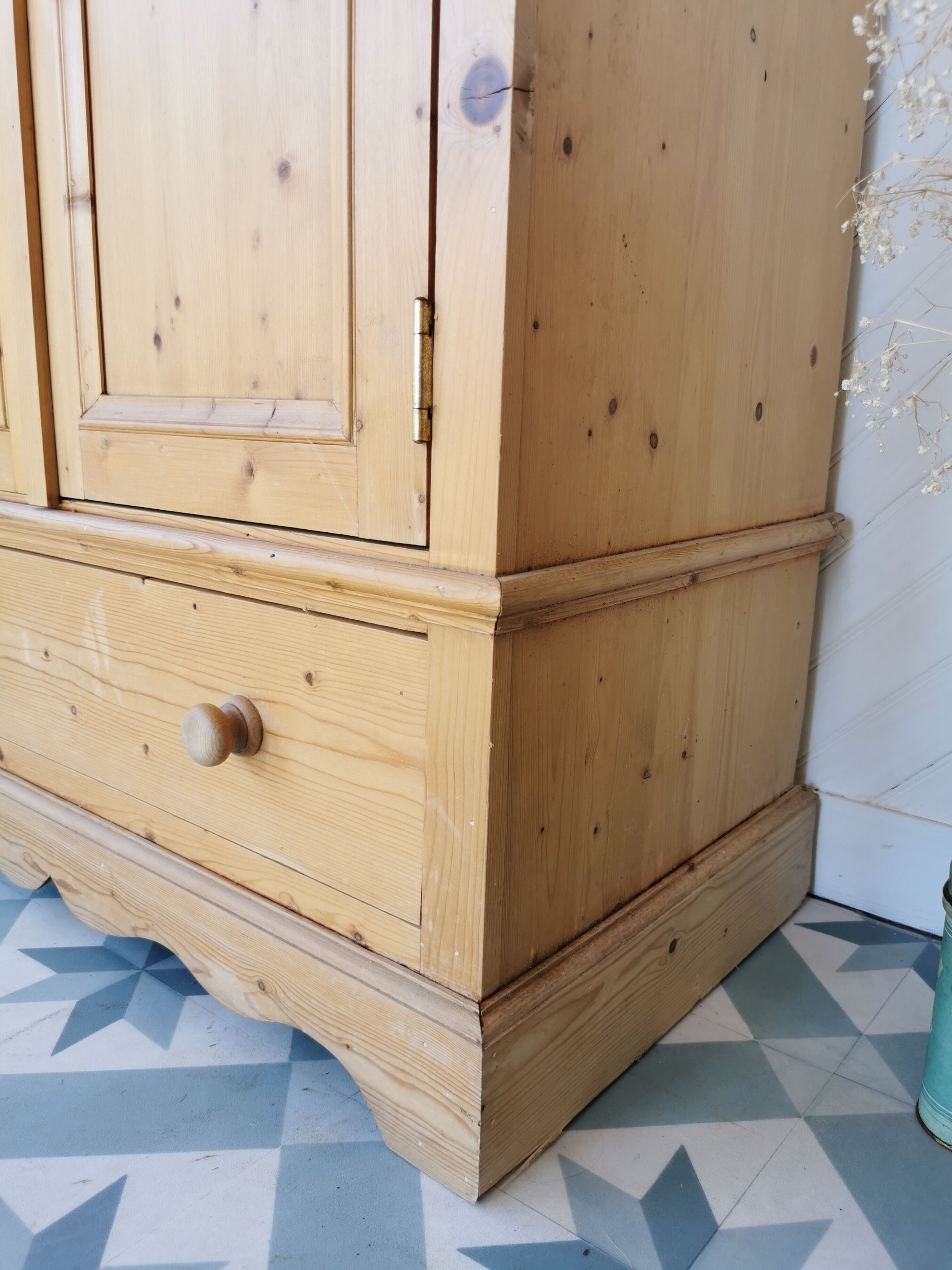 Pine cabinet