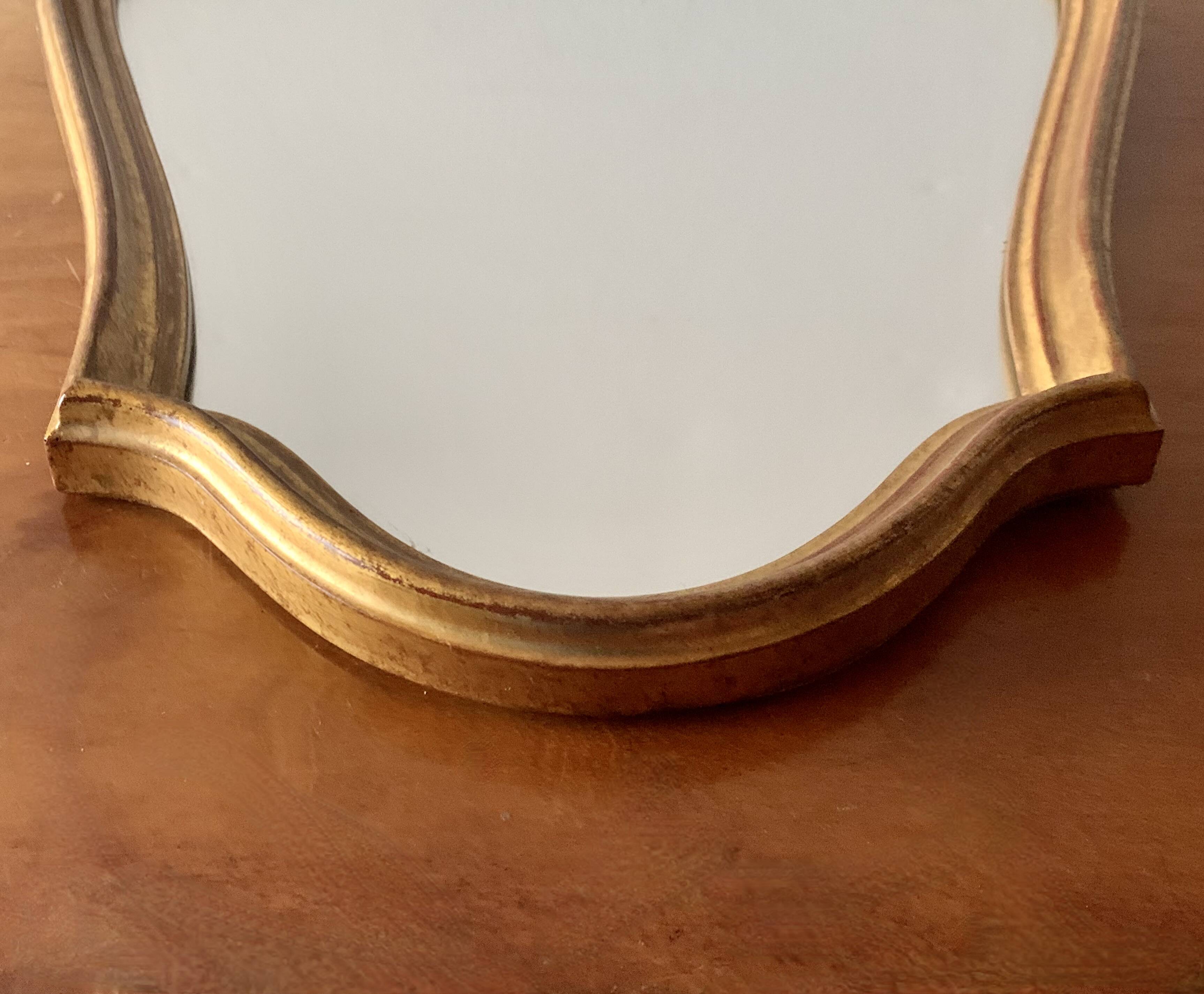 Vintage wall mirror in golden resin - rococo style