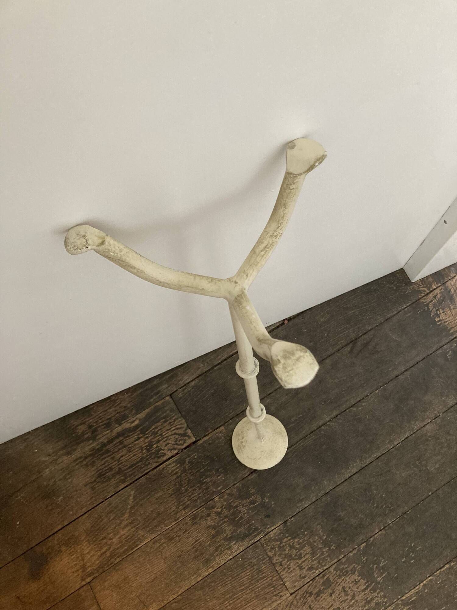Candle holder on a stand