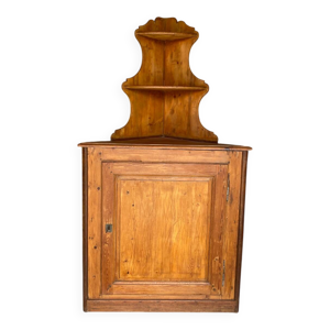 Encoignure ancienne avec