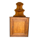 Encoignure ancienne avec étagère