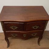 Chest of drawers with curved facade of the nineteenth century
