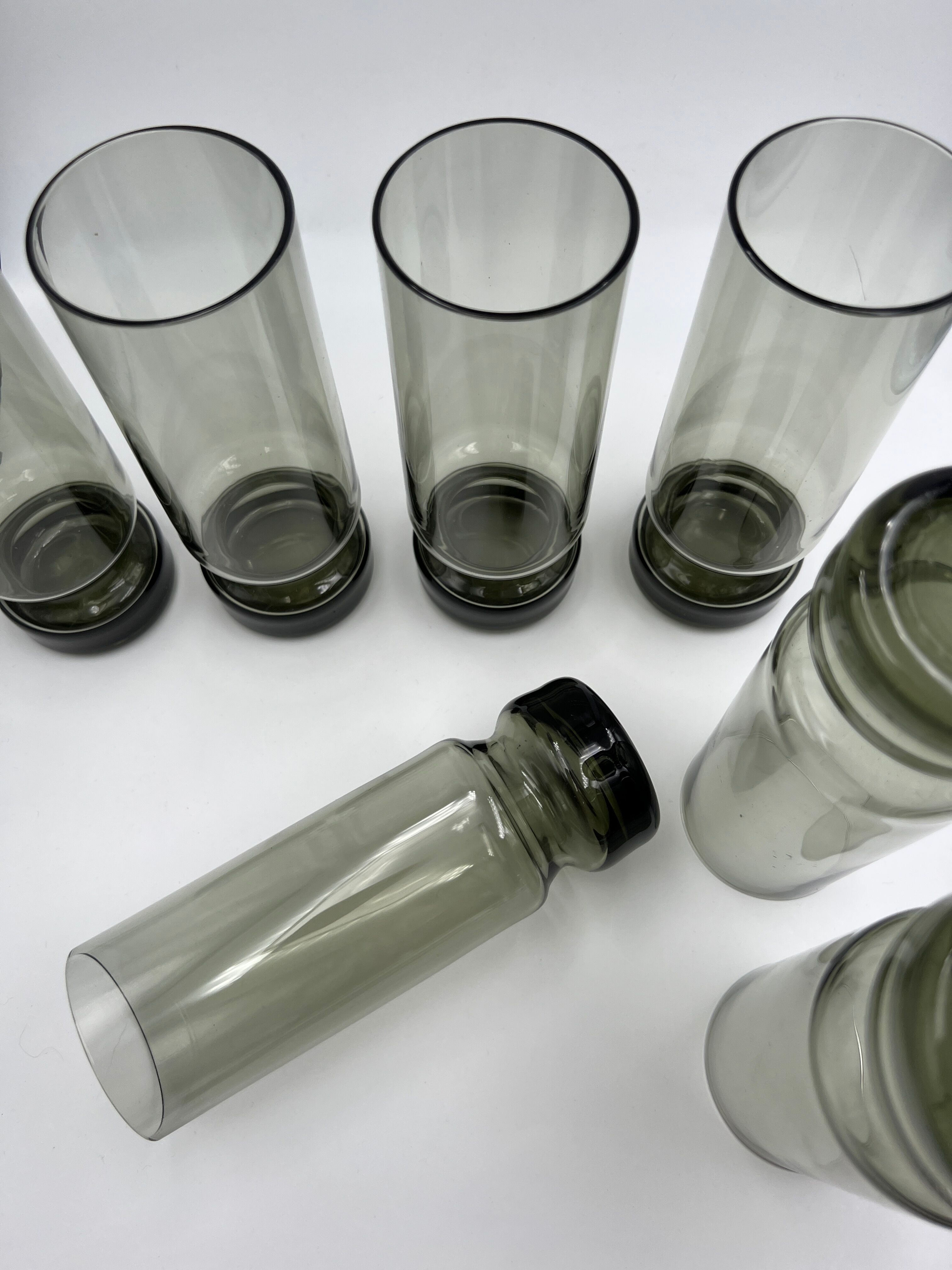 Lot de 7 verres à eau fumés