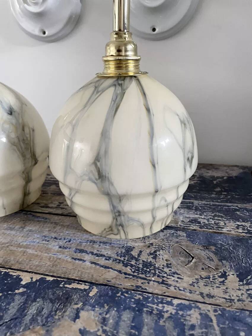 Pair of Art Deco wall lights in marbled opaline