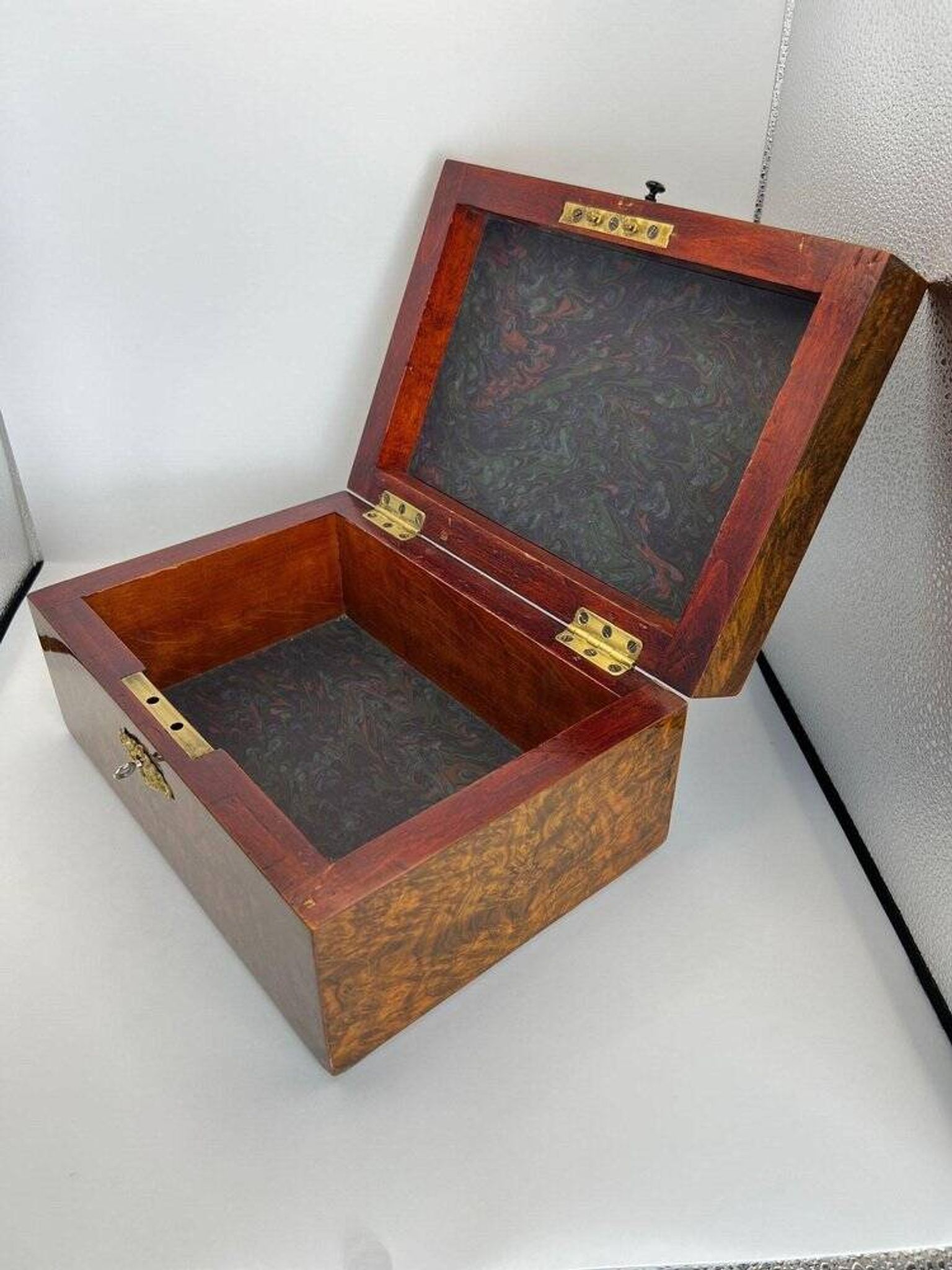 Late Biedermeier Box in Walnut and Walnut Burl, Austria, 1850s