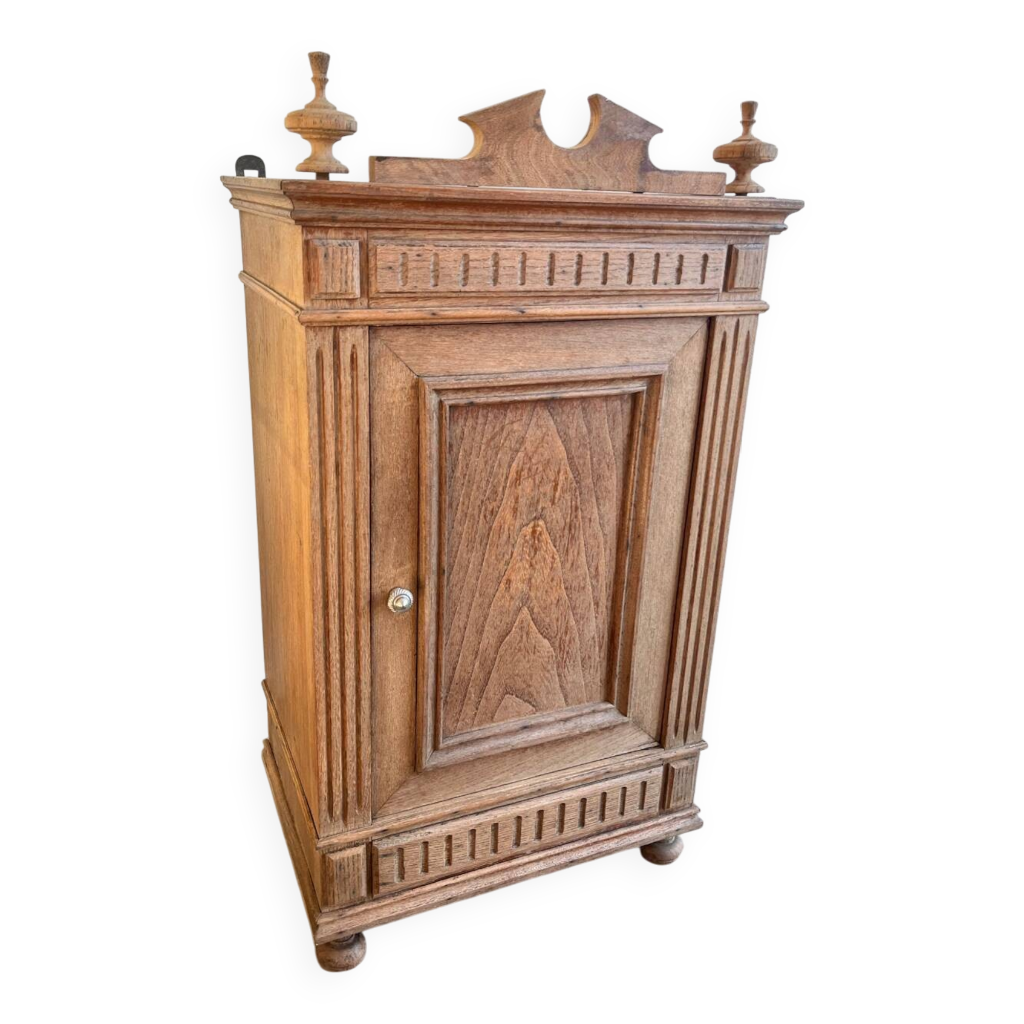 Old wooden bedside cabinet / bathroom cabinet / medicine cabinet