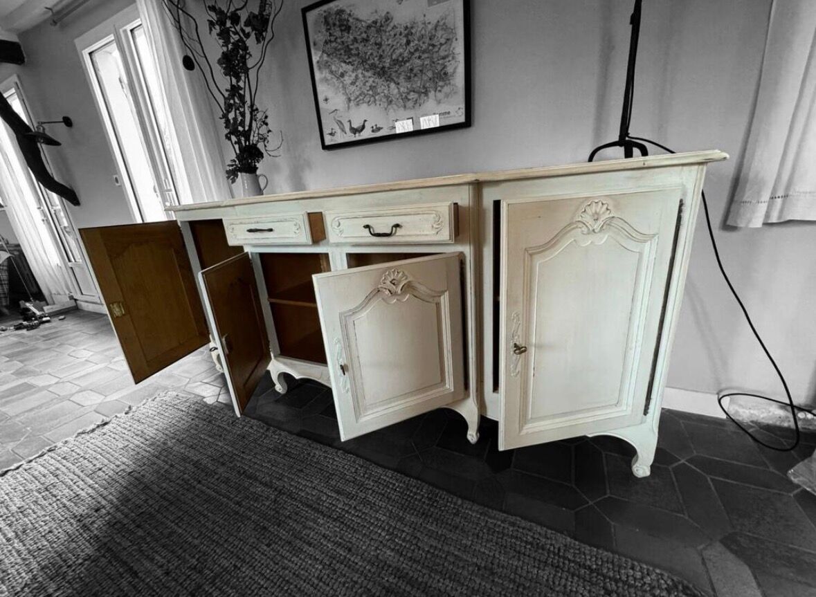 Grand buffet sideboard called "Picard treat"