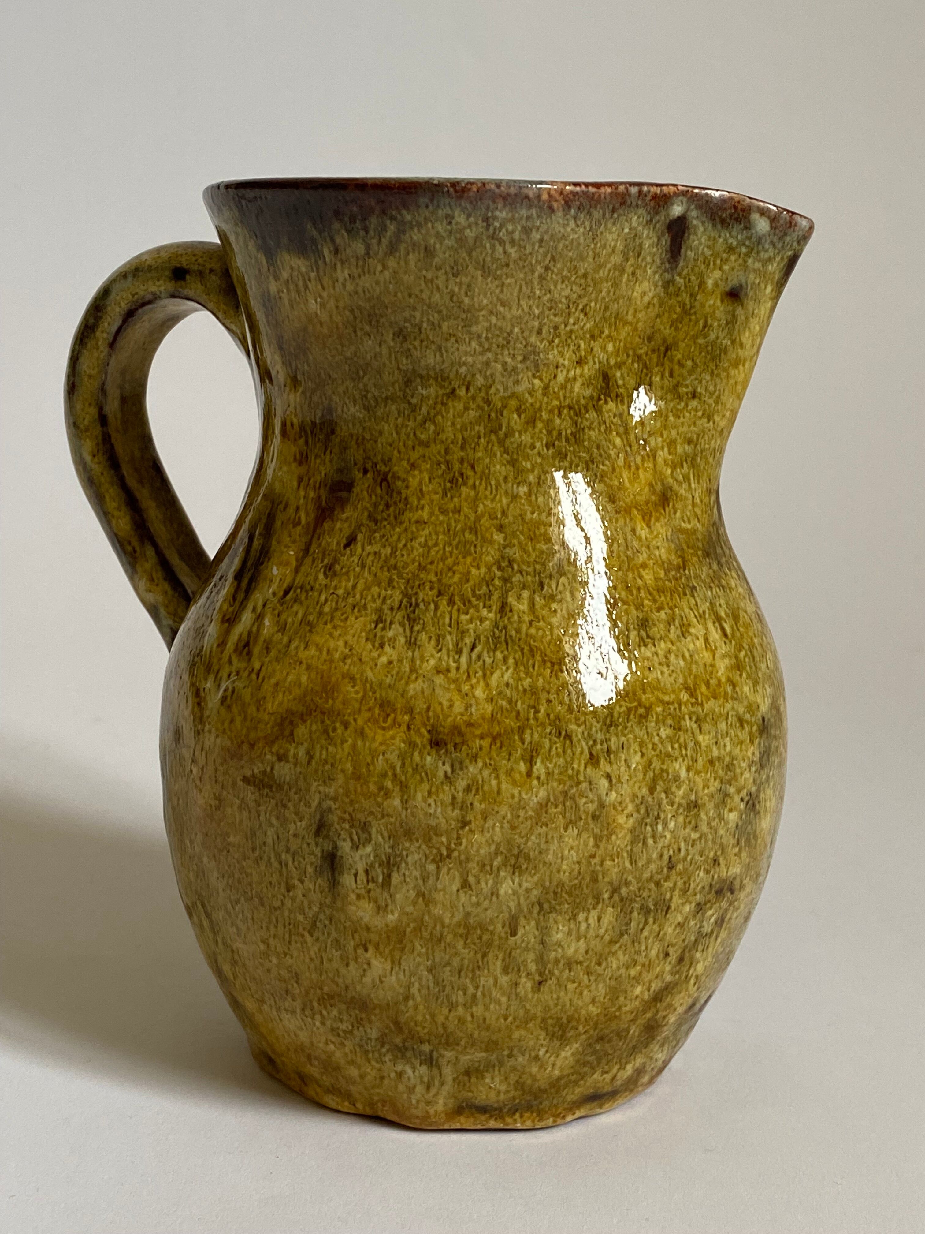 Pitcher Vallauris saffron