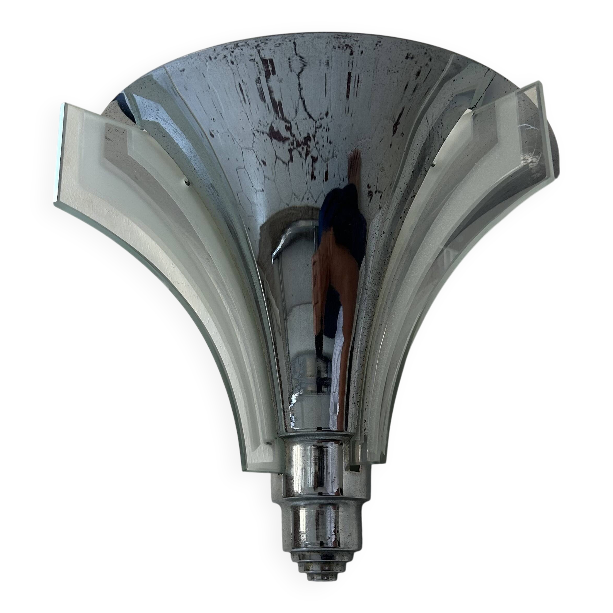 Art Deco modernist wall lamp, chrome and sandblasted glass, France 1930