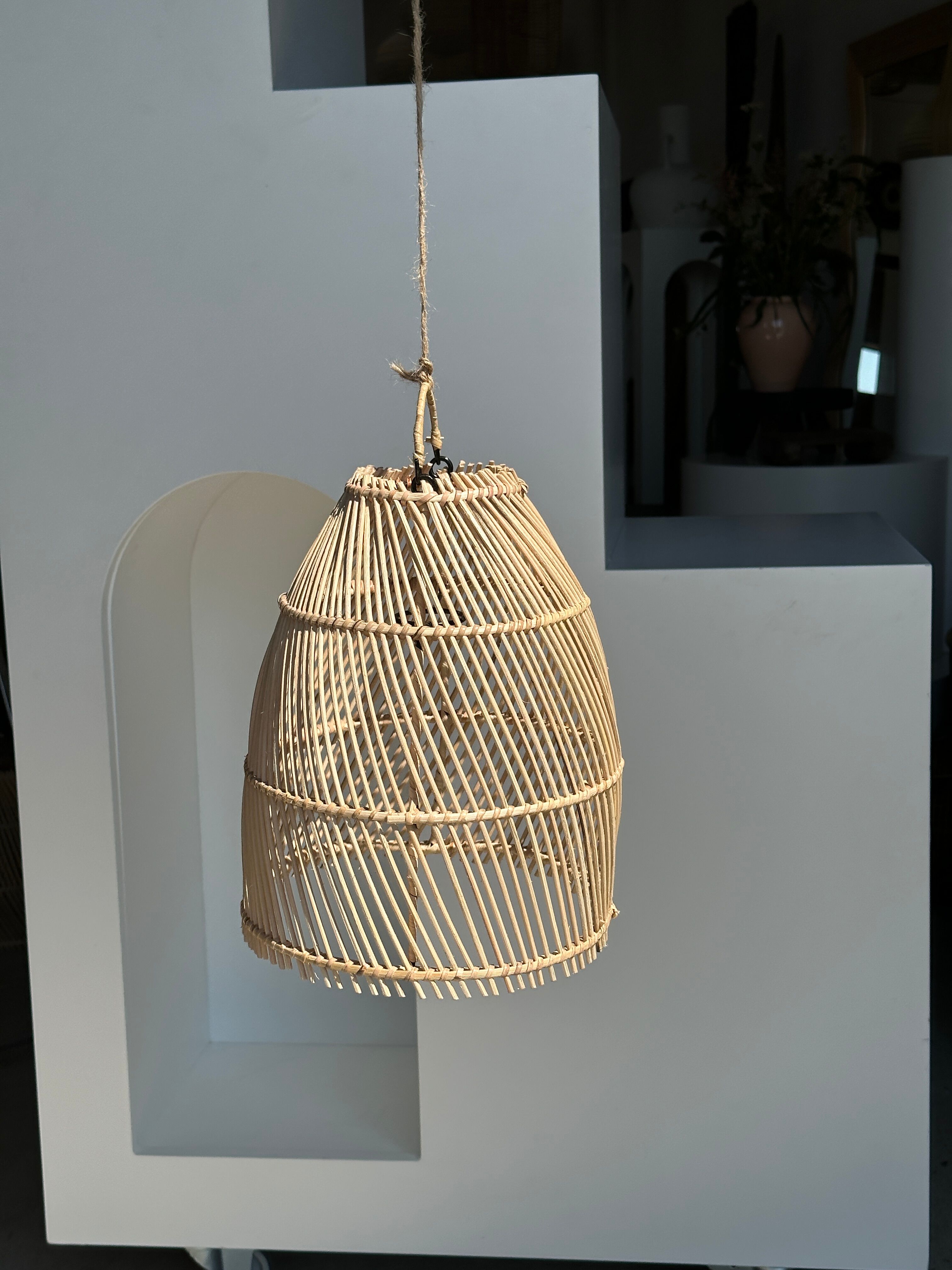 Suspension en rotin en forme de cloche d25 h28