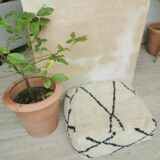 Housse de pouf berbère béni ouarain 100% laine blanche à losanges
