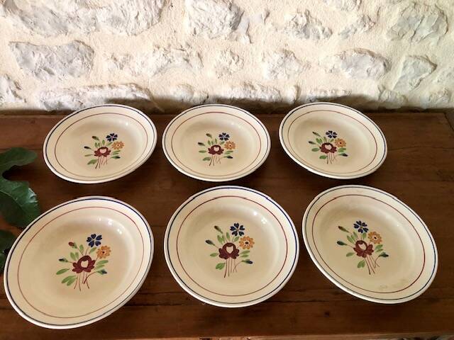 Luneville plates, "Chantilly" model