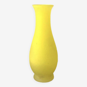 Vase jaune