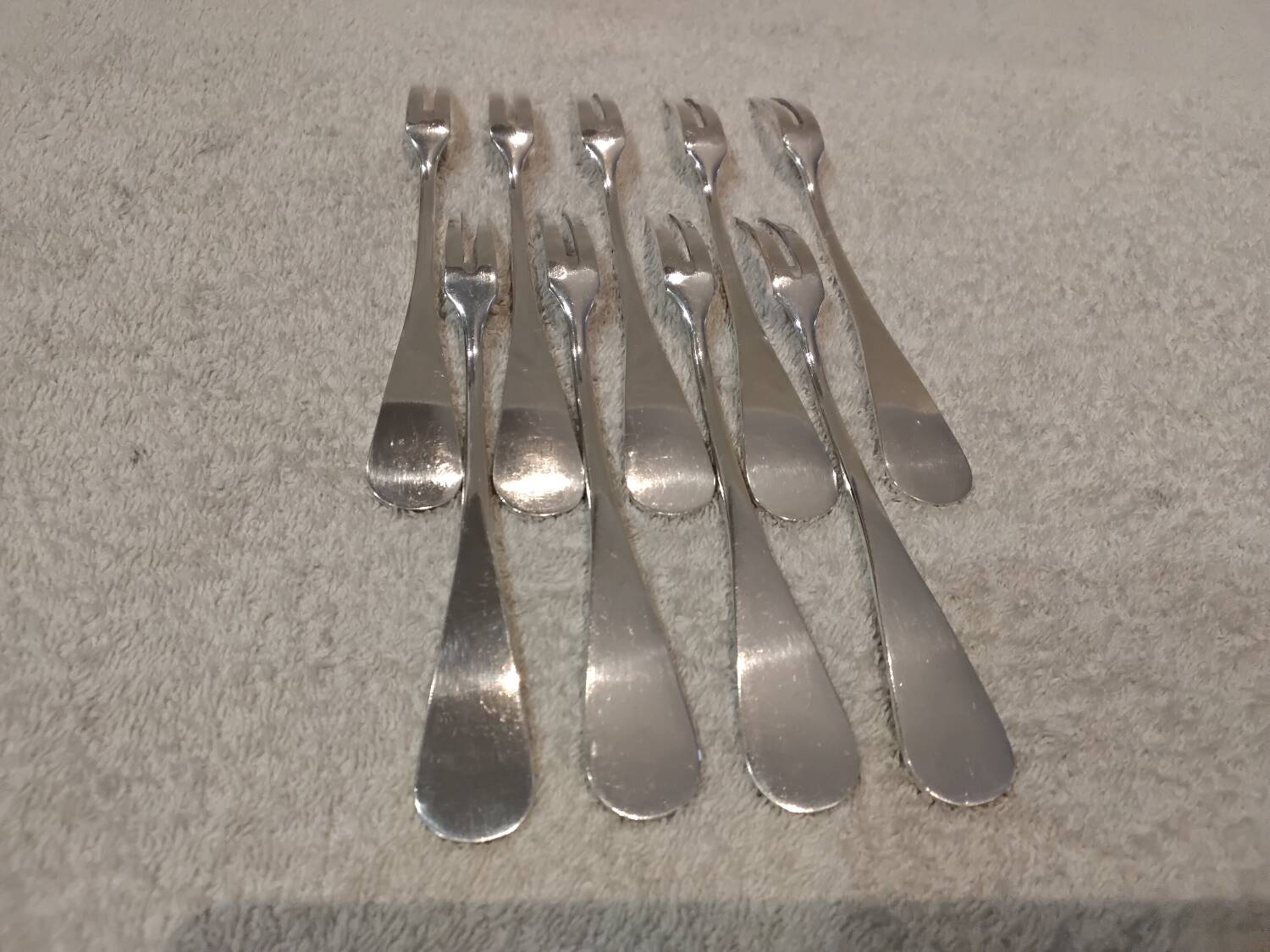 9 silver-plated snail forks by silversmith J Brille, 15.9 cm