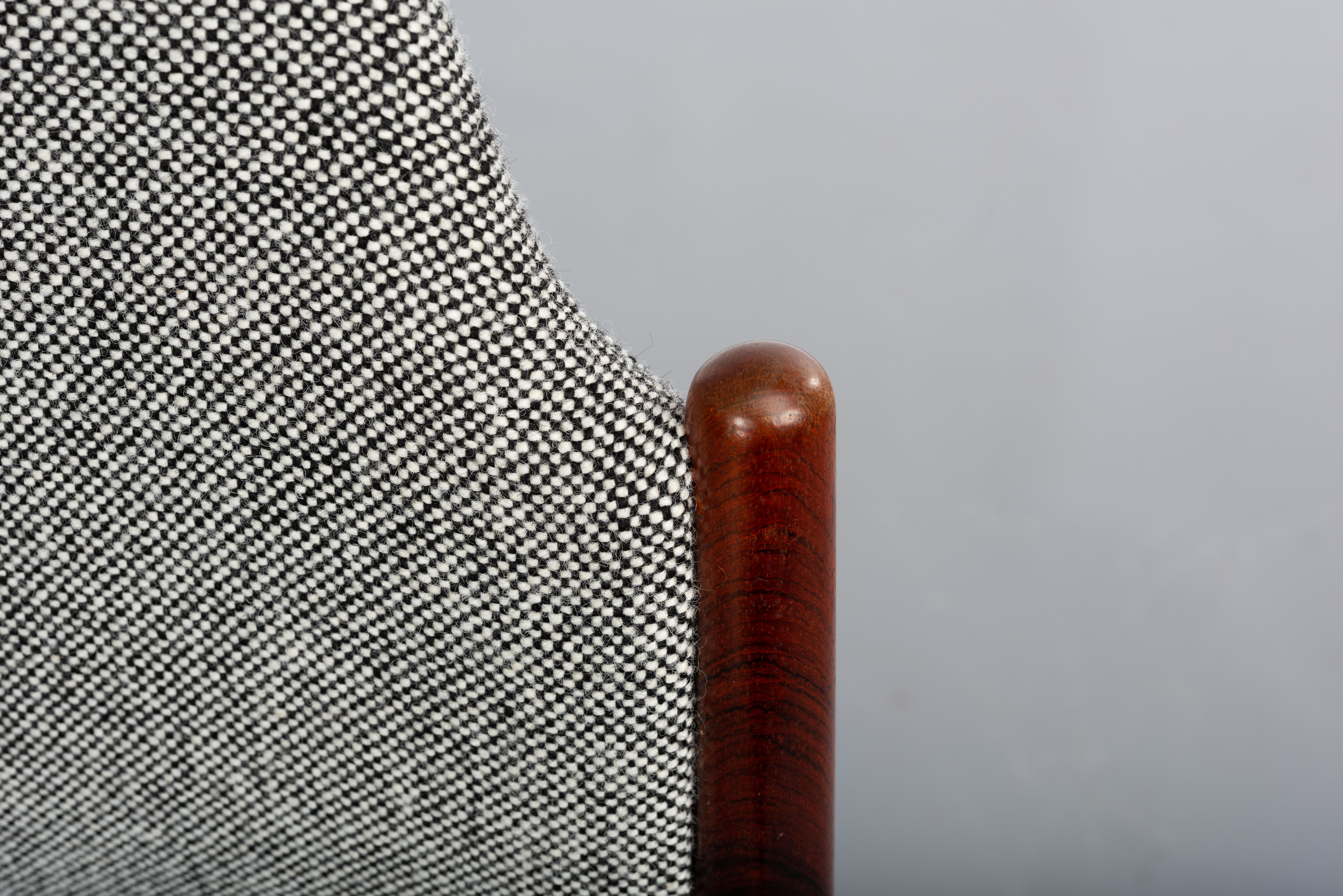 Set de 8 chaises 62 en palissandre par Arne Vodder