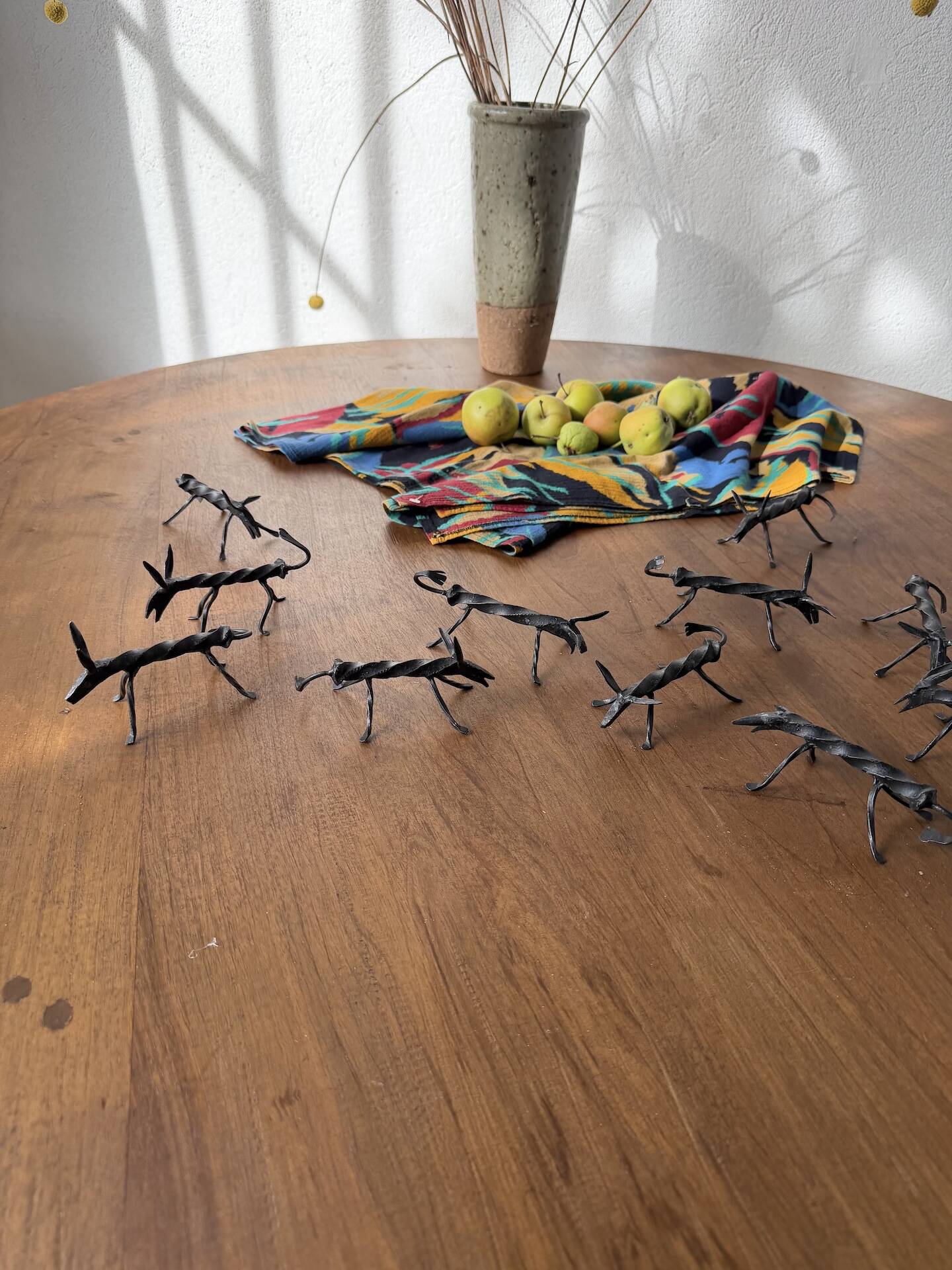 Brutalist zoomorphic knife rests