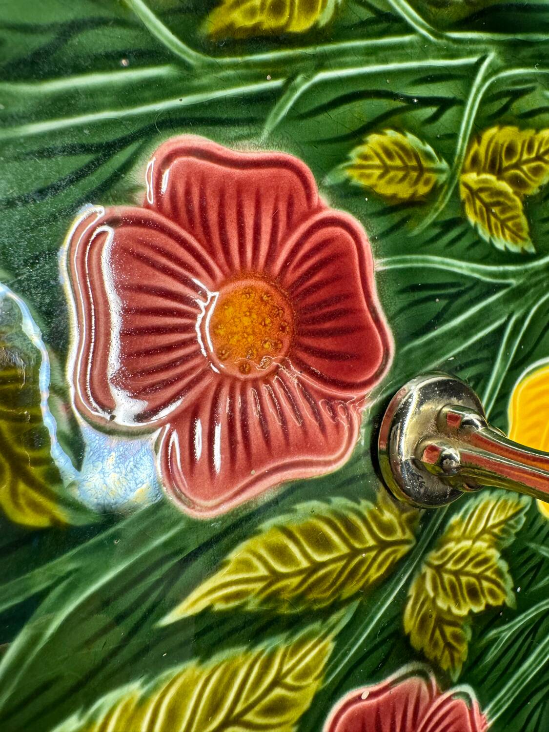 Ancient Sarreguemines Majolica Servant