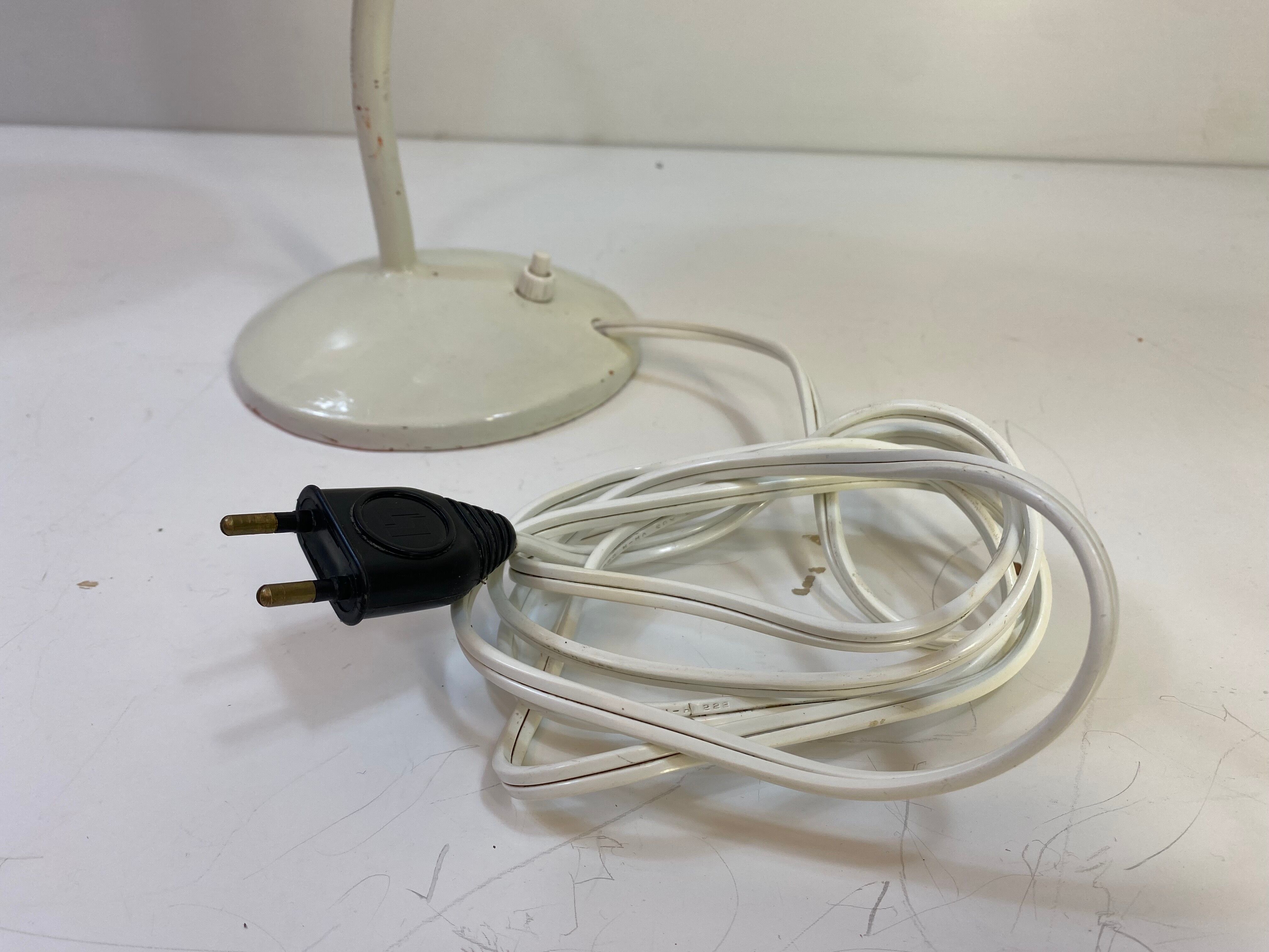 Lampe a poser cocotte bauhaus 1950