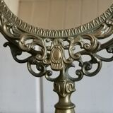 Oval mirror on psyche stand